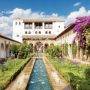 Garten mit Springbrunnen in der Alhambra